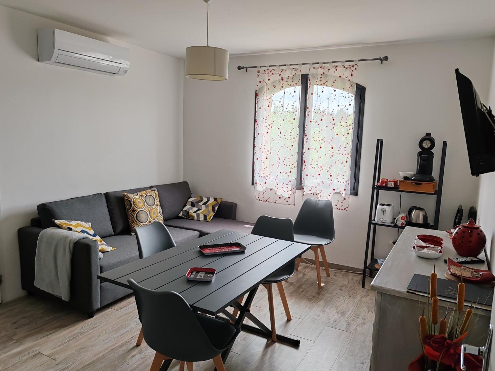 Les Châtaigniers Appartement Meuble Saint-Sebastien  Exterior foto