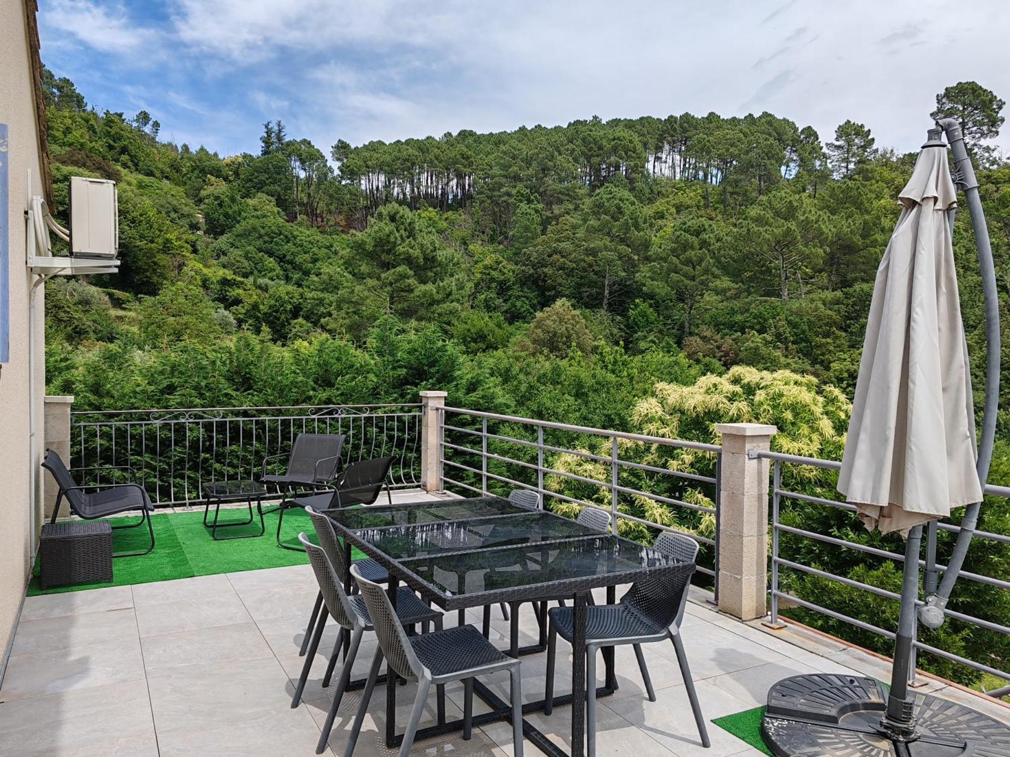 Les Châtaigniers Appartement Meuble Saint-Sebastien  Exterior foto